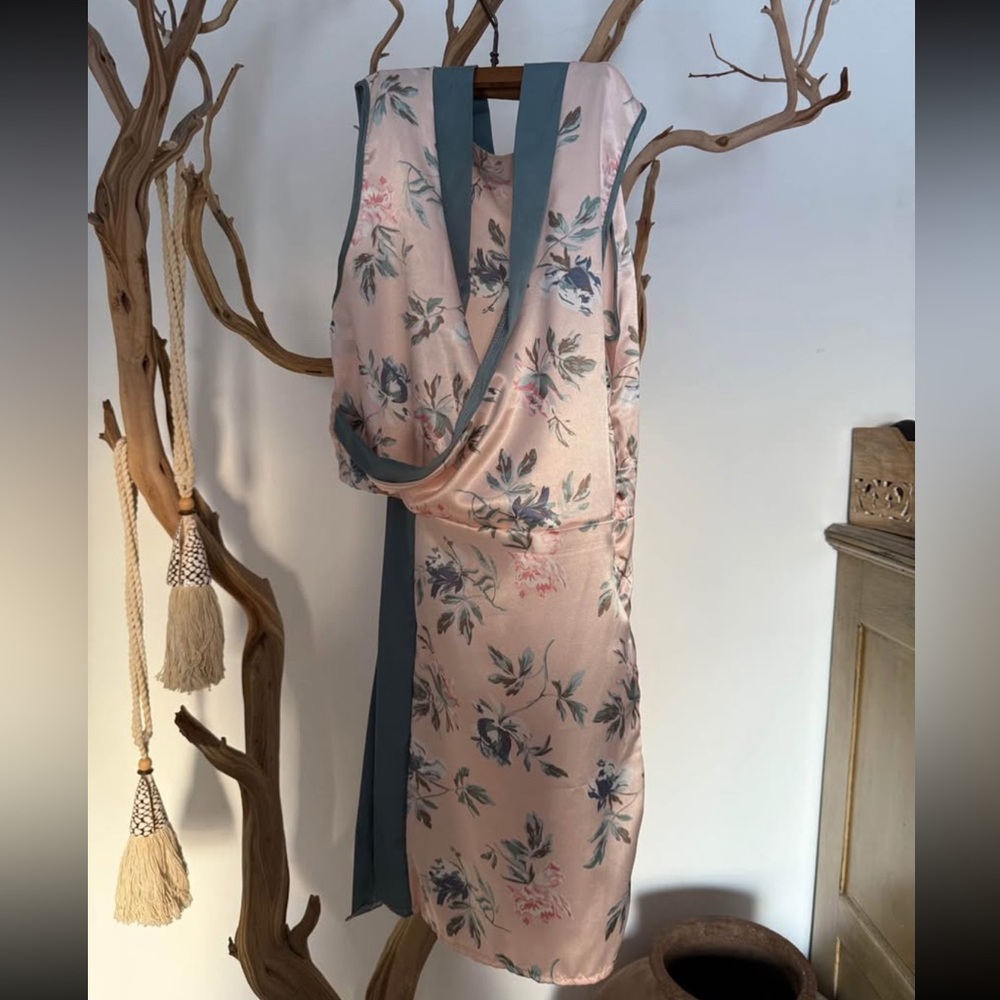 Beautiful Asian Pink Blue Floral Soft Satin Dress Top Sleepwear S - New
